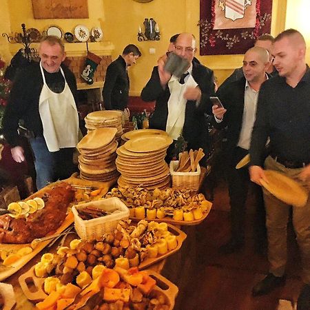 Aranykorona Apartmanhaz Мішкольц Екстер'єр фото