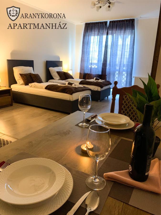 Aranykorona Apartmanhaz Мішкольц Екстер'єр фото