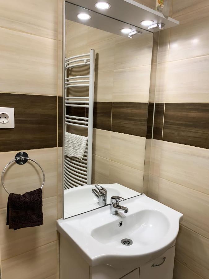 Aranykorona Apartmanhaz Мішкольц Екстер'єр фото